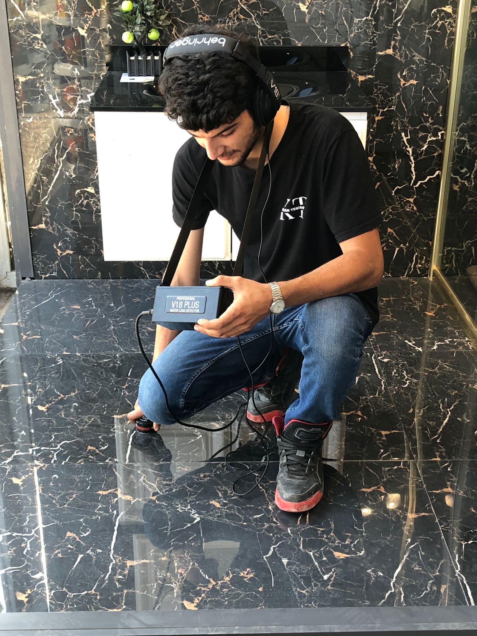 tuvalette su kaçağı bulma